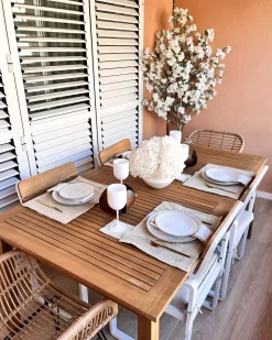 Ulkokalusteet<Beliani Puutarhapoyta Jatkettava Akaasia Vaalea Puu 180/240 X 100 Cm Cesana