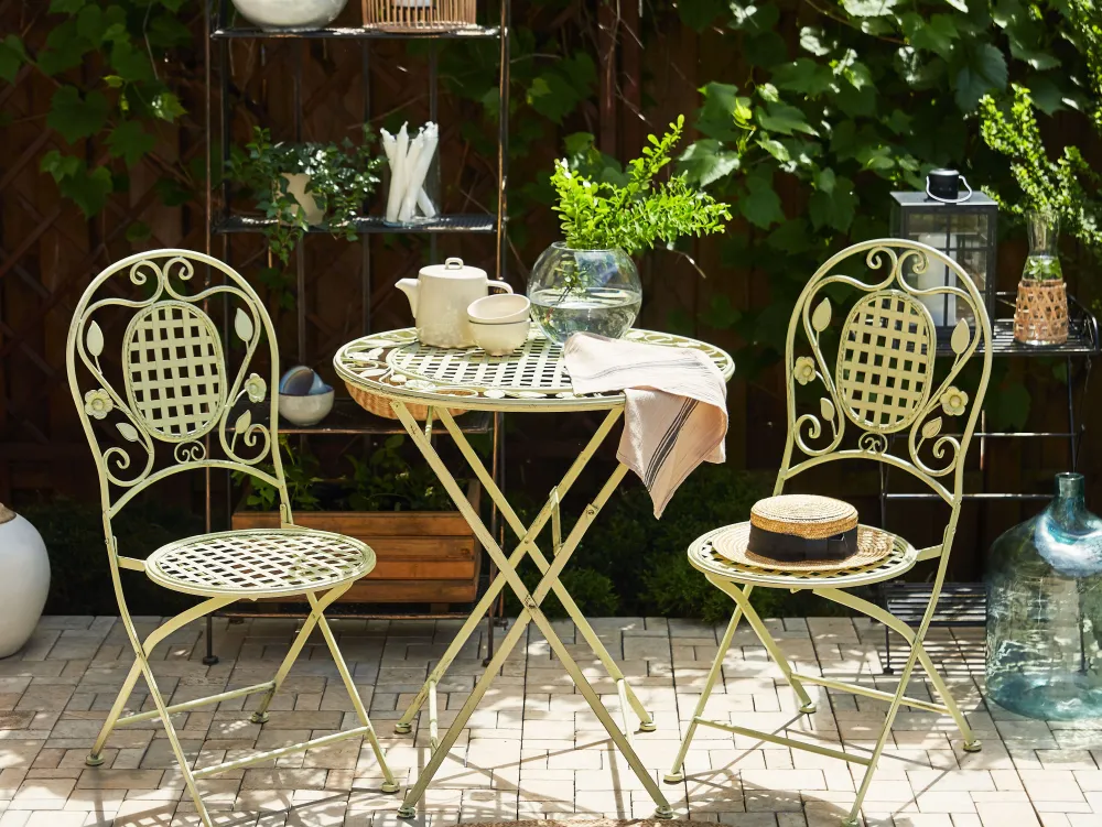 Ulkokalusteet<Beliani Puutarhapoyta Metallinen O 70 Cm Vaaleanvihrea Bivio