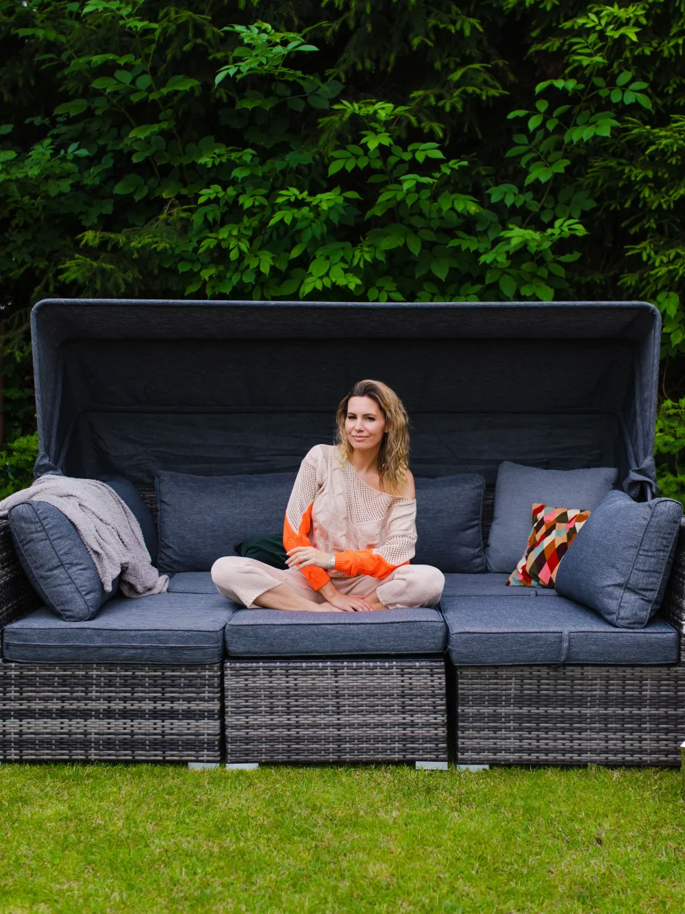 Ulkokalusteet<Beliani Puutarharyhma 6-Istuttava Harmaa Corte