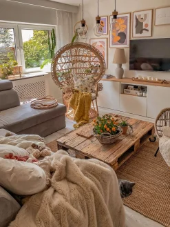 Tuolit<Beliani Riikinkukkotuoli Rottinki Luonnonvari Emmanuelle