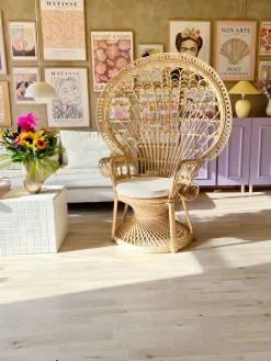 Tuolit<Beliani Riikinkukkotuoli Rottinki Luonnonvari Emmanuelle