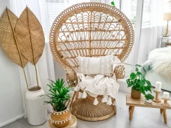 Tuolit<Beliani Riikinkukkotuoli Rottinki Luonnonvari Emmanuelle