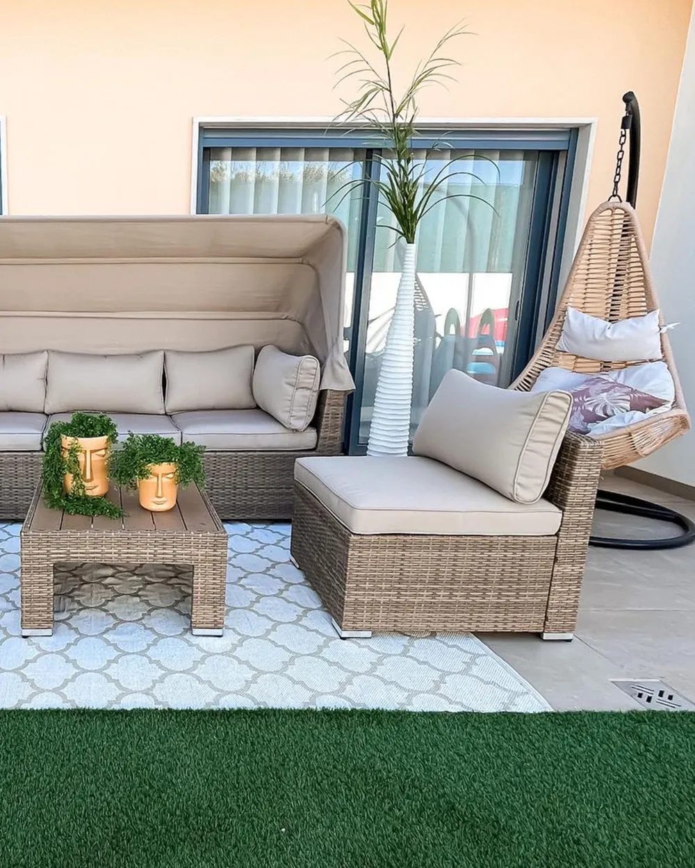 New Beliani Riipputuoli Jalustalla Polyrottinki Luonnonvari Atri Ii