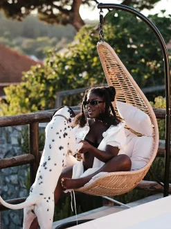 New Beliani Riipputuoli Jalustalla Polyrottinki Luonnonvari Atri Ii