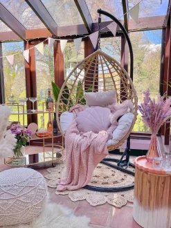 Nojatuolit<Beliani Riipputuoli Jalustalla Polyrottinki Luonnonvari Arsita