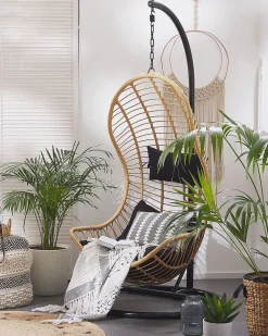 Nojatuolit<Beliani Riipputuoli Jalustalla Polyrottinki Luonnonvari Pineto