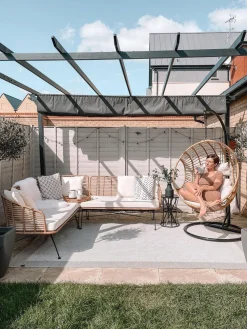 Nojatuolit<Beliani Riipputuoli Jalustalla Polyrottinki Luonnonvari Aspio