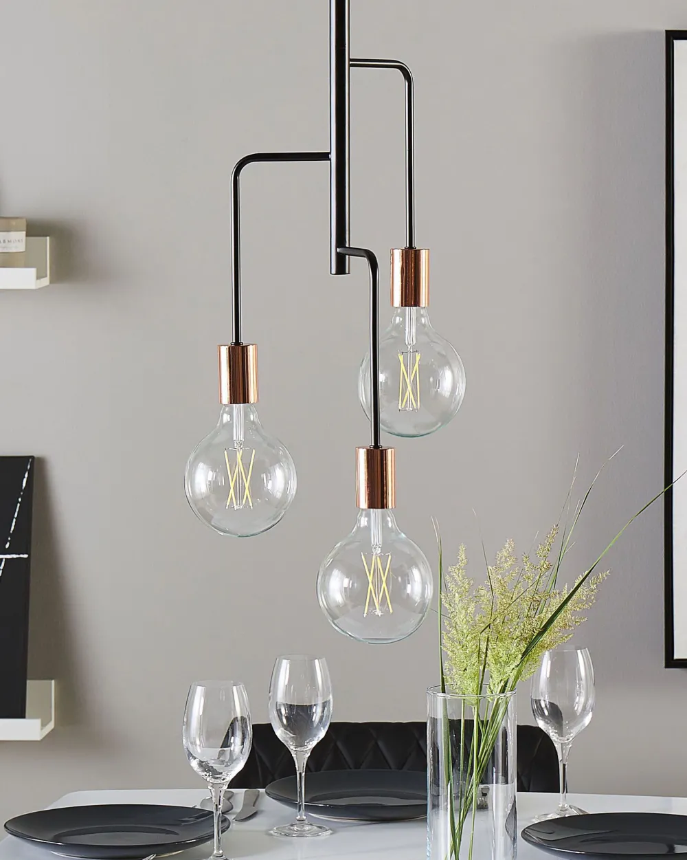 Valaisimet<Beliani Riippuvalaisin 3 Polttimoa Metalli Musta Bogna