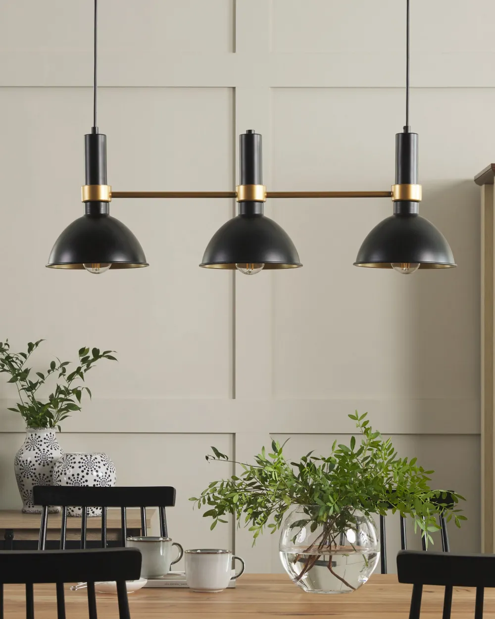 Valaisimet<Beliani Riippuvalaisin 3 Polttimoa Metalli Musta/Kulta Beles
