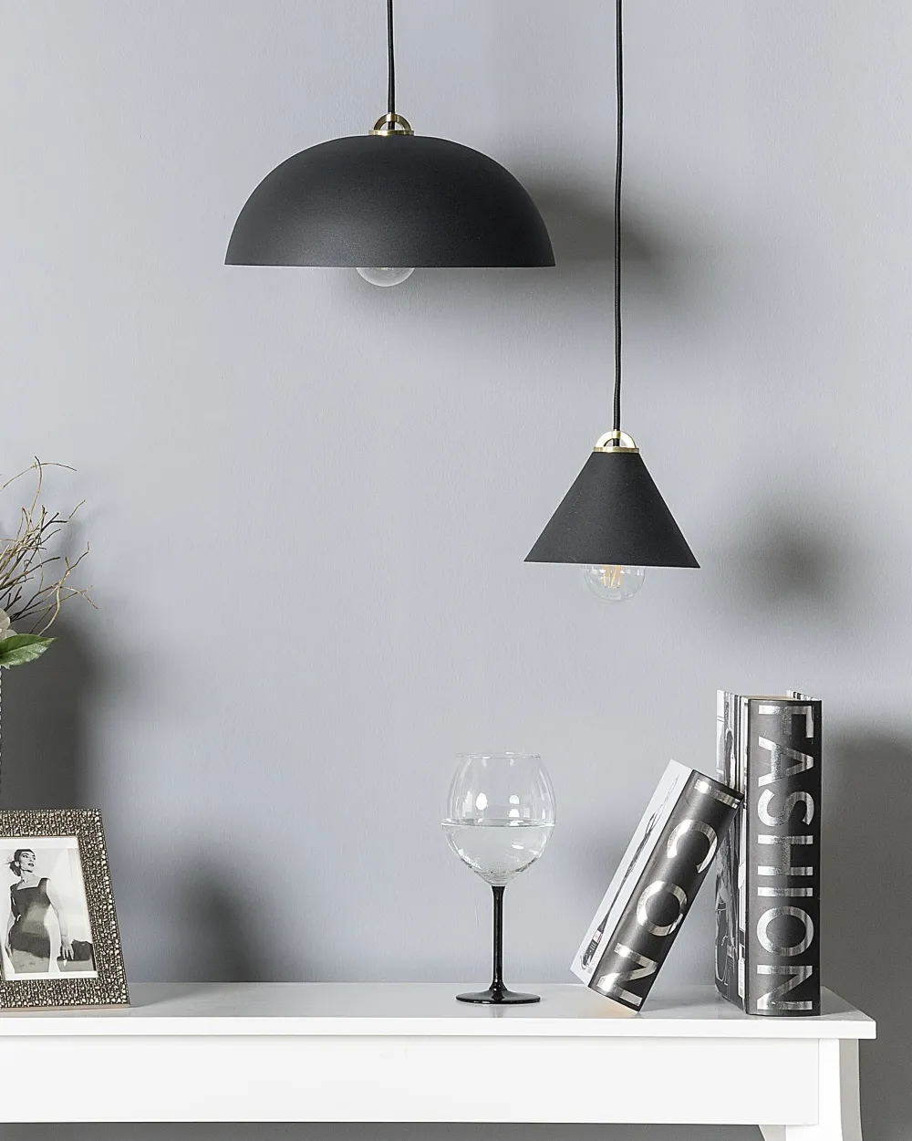 Clearance Beliani Riippuvalaisin Metalli Musta Tordera