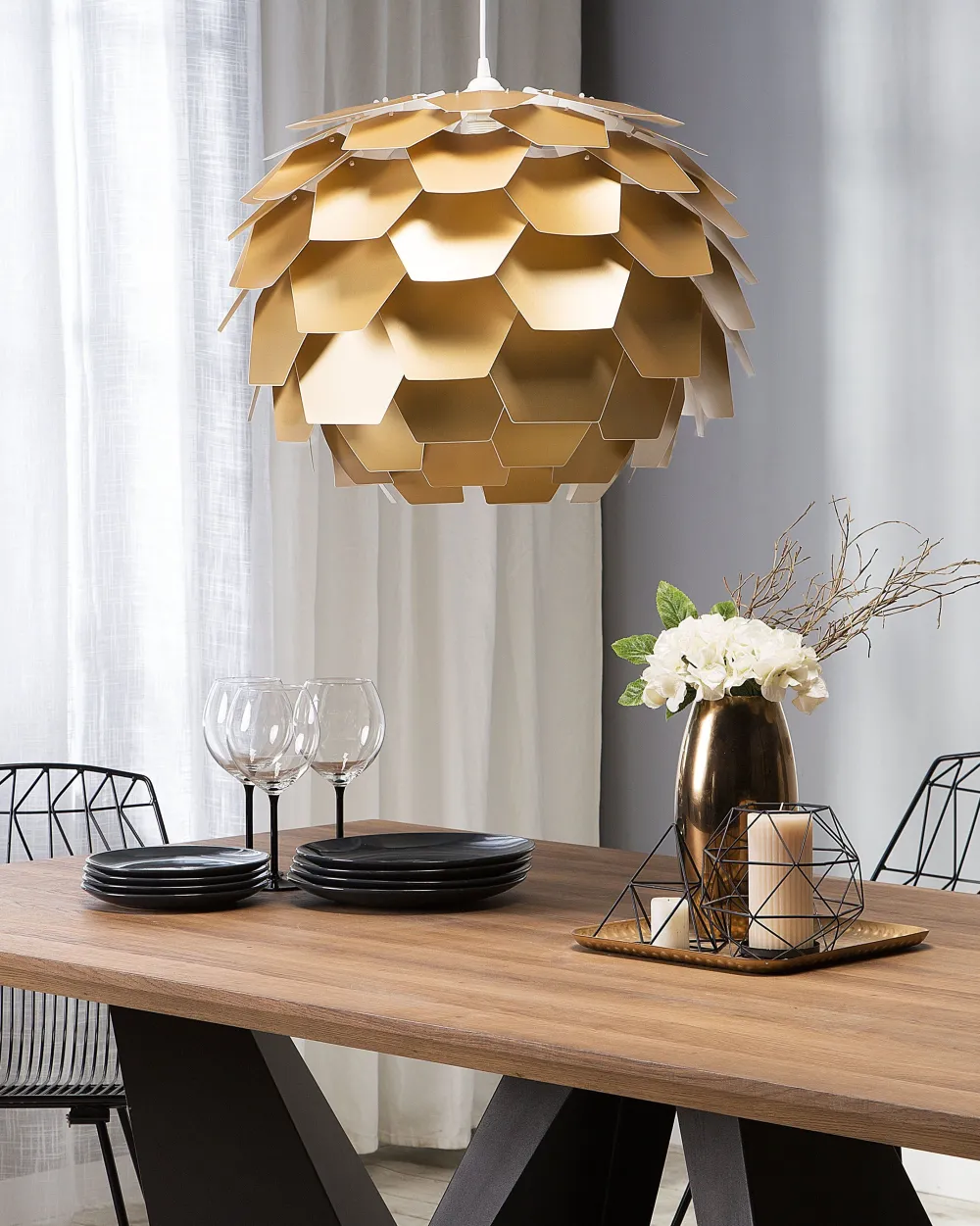 Valaisimet<Beliani Riippuvalaisin Muovi Iso Kulta Segre