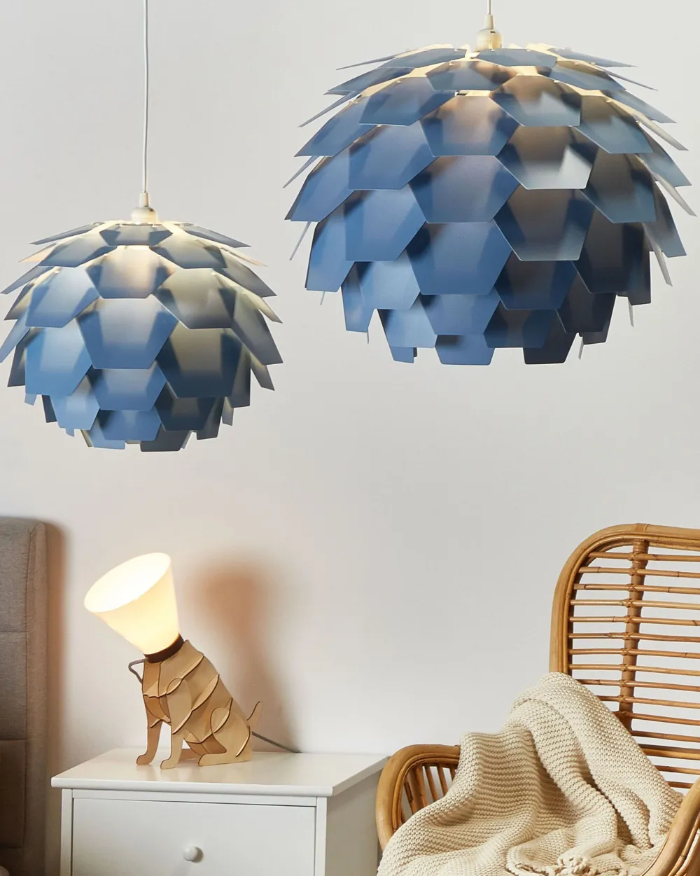 Shop Beliani Riippuvalaisin Muovi Iso Sininen Segre