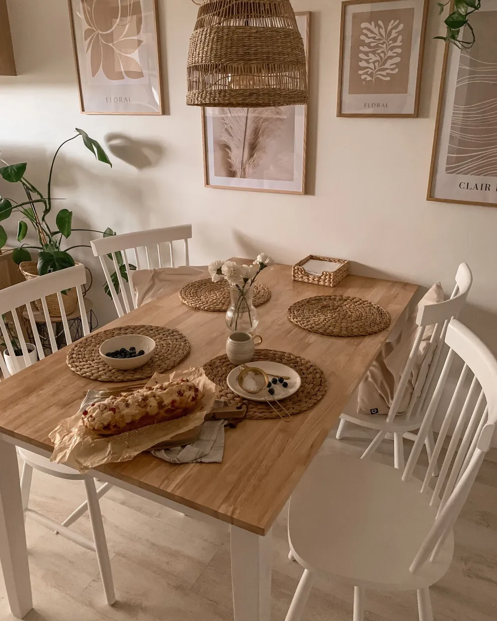 Pöydät<Beliani Ruokapoyta Kumipuu Vaalea Puu/Valkoinen 114 X 68 Cm Georgia