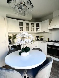 Pöydät<Beliani Ruokapoyta Valkoinen 100 Cm Akron