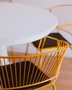 Pöydät<Beliani Ruokapoyta Valkoinen 100 Cm Akron