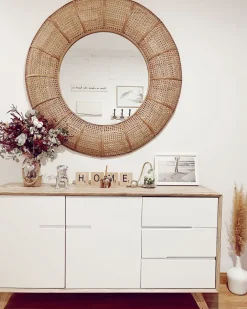 Säilytys<Beliani Senkki 3 Laatikkoa 2 Ovea Vaalea Puu/Valkoinen Forester