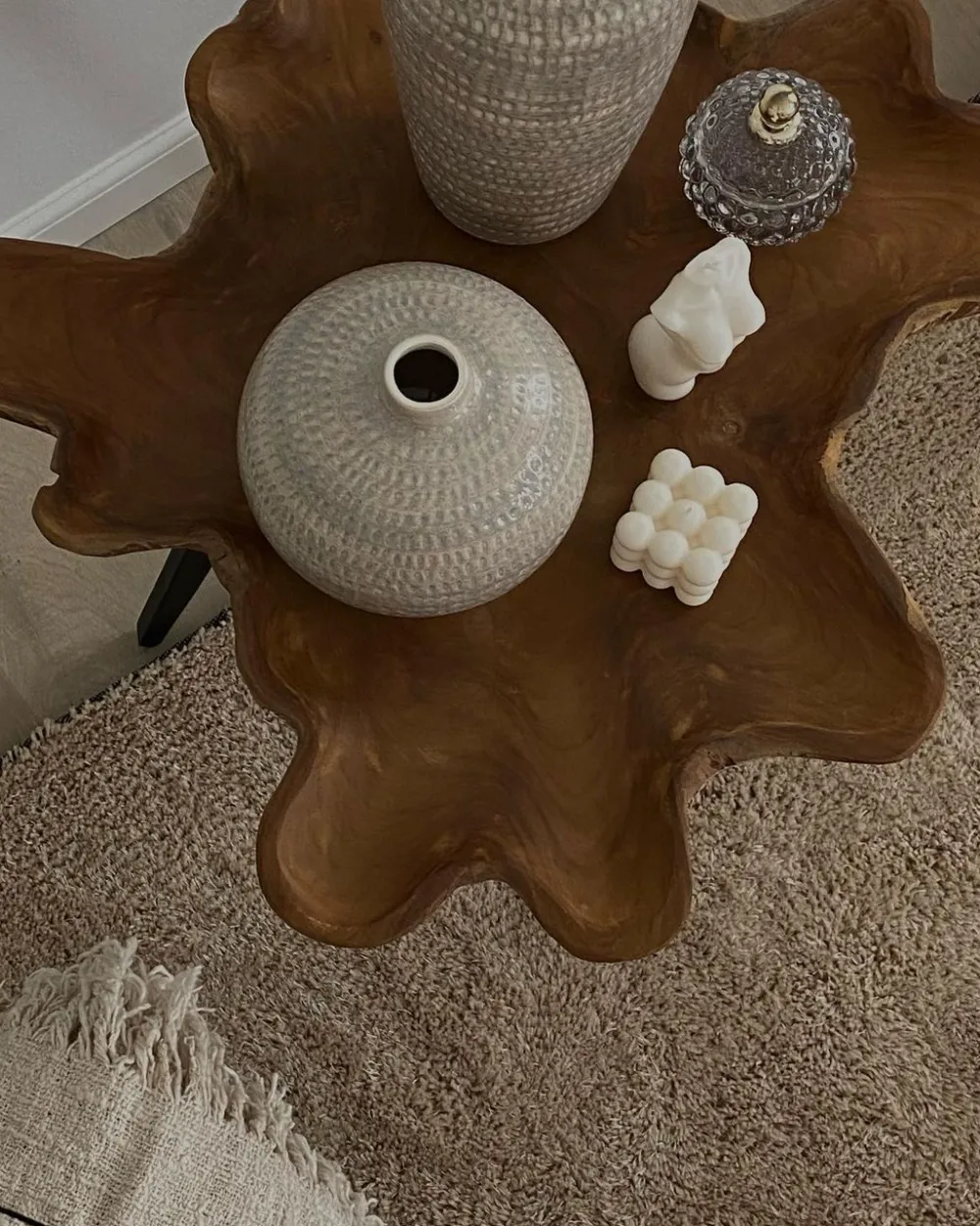 Pöydät<Beliani Sivupoyta Tiikki Vaalea Puu/Musta Elsa