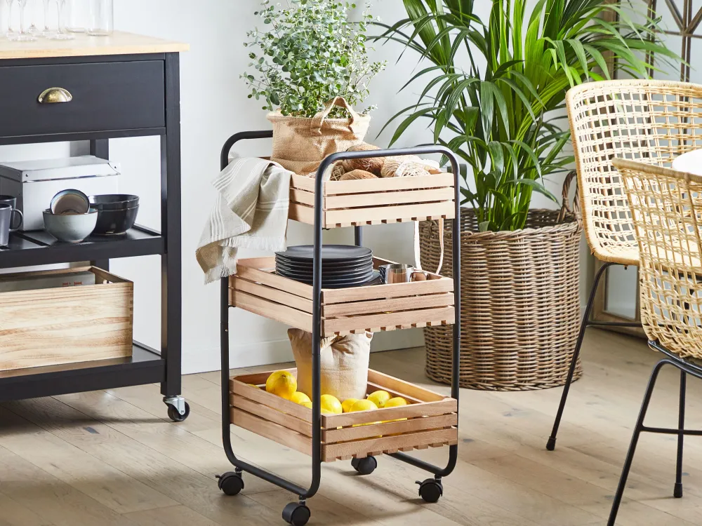 Säilytys<Beliani Tarjoiluvaunu Keisaripuu/Rauta Vaalea Puu/Musta Formia