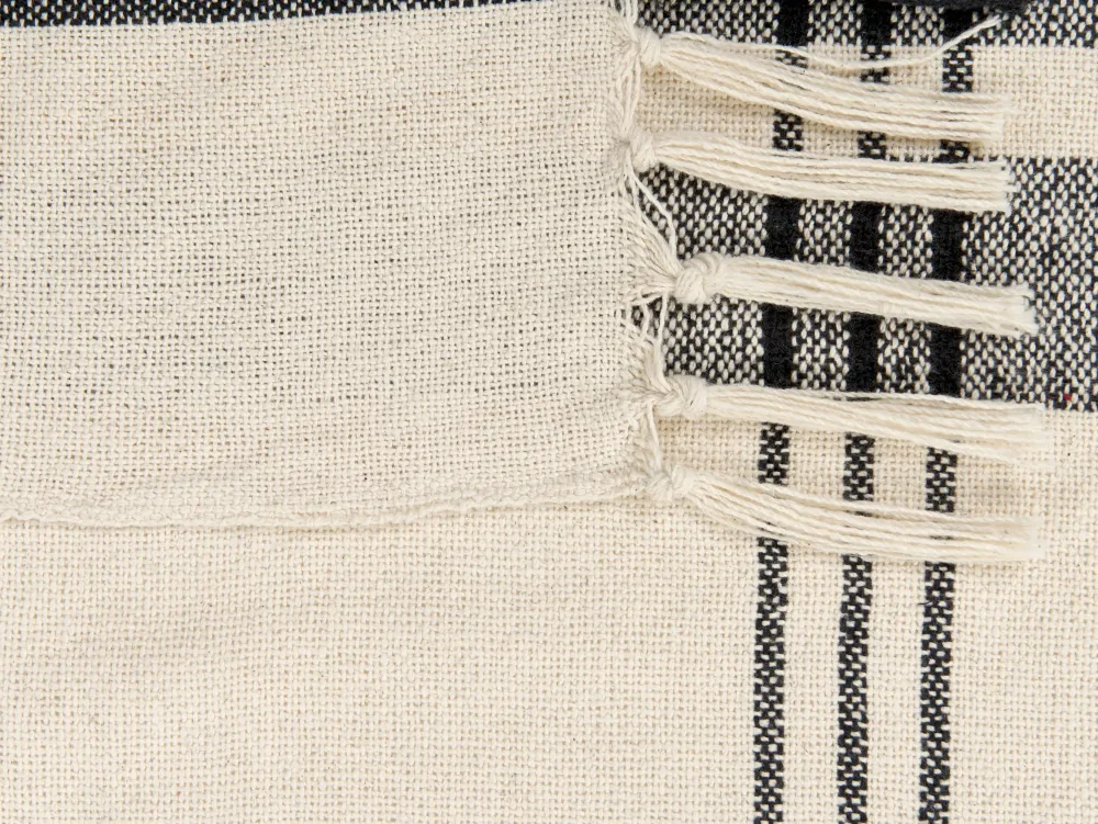 Cheap Beliani Torkkupeitto Puuvilla Luonnonvalkoinen/Musta 130 X 170 Cm Yuvali