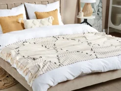Shop Beliani Torkkupeitto Puuvilla Vaalea Beige/Musta 130 X 170 Cm Uluyol