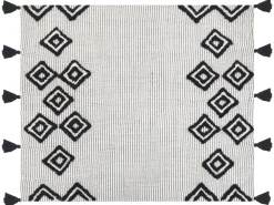 Tekstiilit<Beliani Torkkupeitto Valkoinen/Musta 130 X 150 Cm Saatli