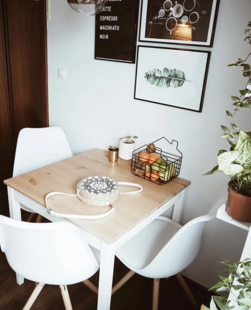 Tuolit<Beliani Tuoli Muovi Valkoinen 2 Kpl Dakota