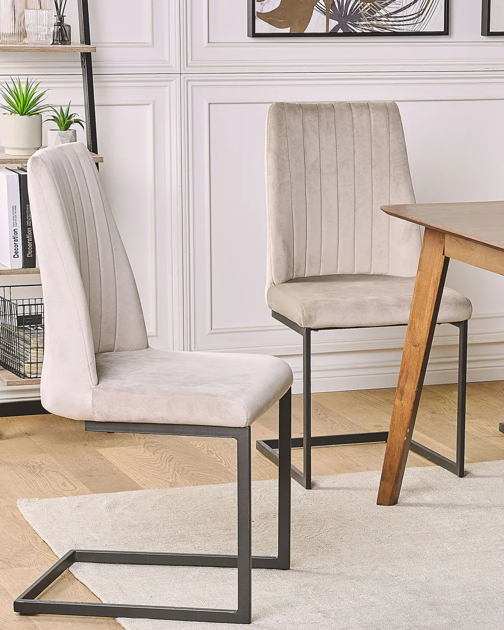 Tuolit<Beliani Tuoli Sametti Ruskeanharmaa 2 Kpl Lavonia