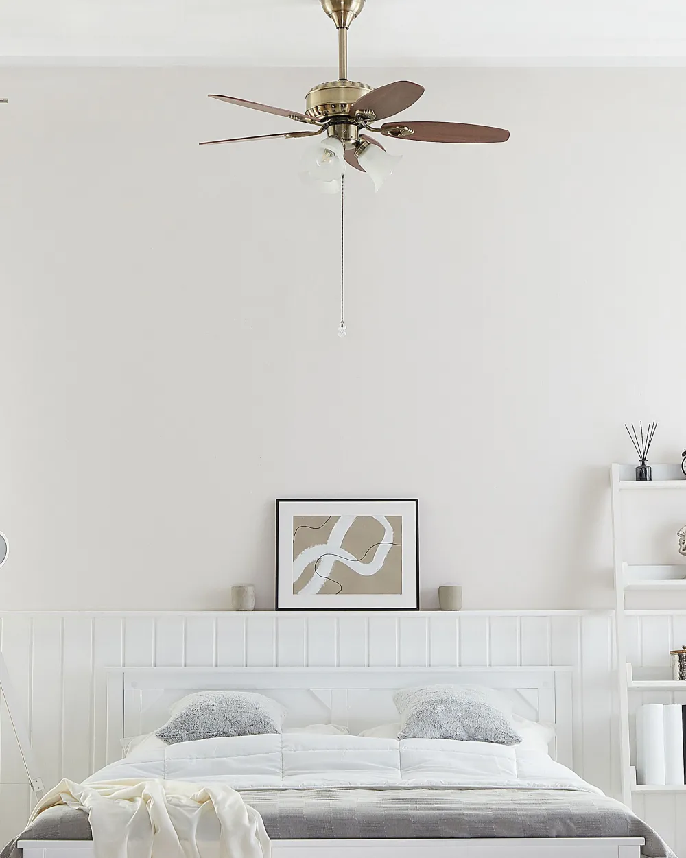 Discount Beliani Tuuletinvalaisin 3 Polttimoa Tumma Puu/Kulta Nadela