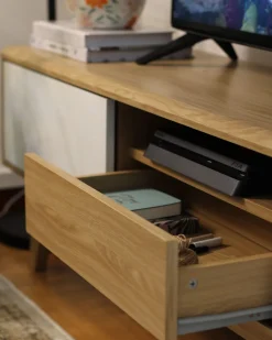 Säilytys<Beliani Tv-Taso 2 Kaappia Laatikko Vaalea Puu/Valkoinen Eerie