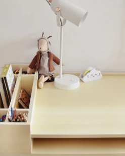 Lastenhuone<Beliani Tyopoyta Laatikko Hylly Vaalea Puu/Valkoinen 100 X 55 Cm Paramaribo