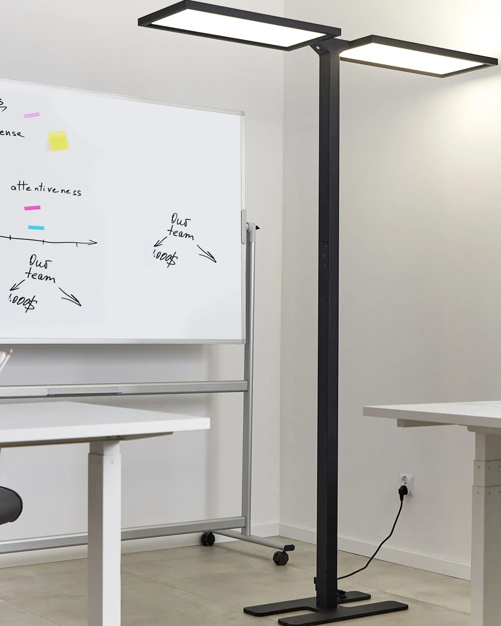 Sale Beliani Tyotuoli Keinonahka Musta Leader