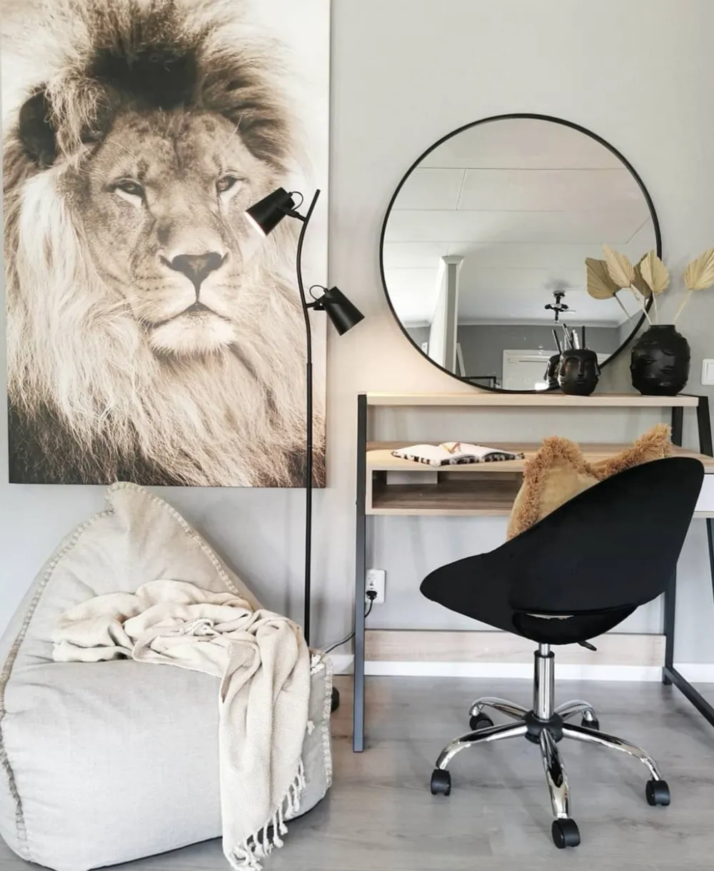 Sale Beliani Tyotuoli Sametti Musta Selma