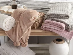 Tekstiilit<Beliani Viltti 200 X 220 Cm Vaaleanpunainen Samur