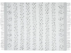 Tekstiilit<Beliani Viltti 130X150 Cm Vaaleanharmaa Yamalak