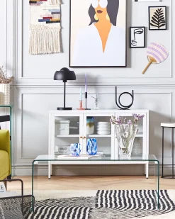 Säilytys<Beliani Vitriinikaappi Teras 3 Ovea 2 Hyllya Valkoinen Newport