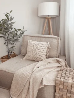 Pöydät<Beliani Yopoyta Tiikki Vaalea Puu Cajeme